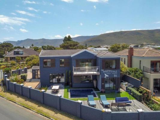 The Whale's Tale Guesthouse - 215925