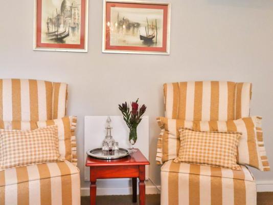 The Whale's Tale Guesthouse - 215957