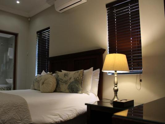 Room image 1