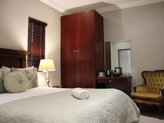 Room image 2