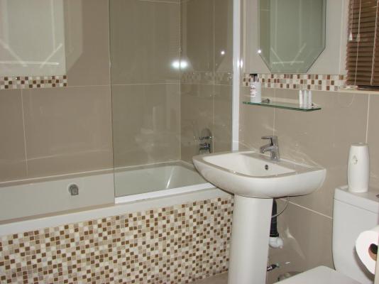 Room image 3