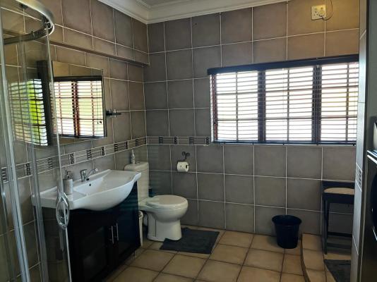 Klyne Jiweel Guesthouse - 217311
