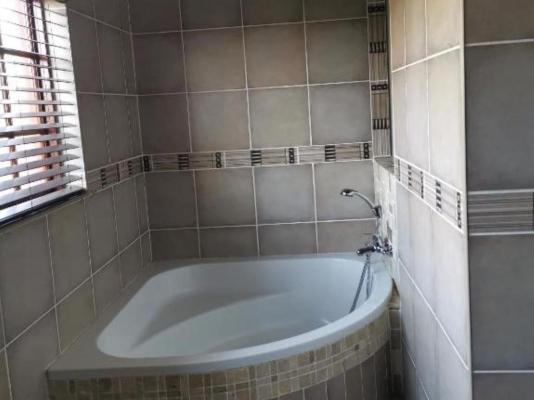 Klyne Jiweel Guesthouse - 217321