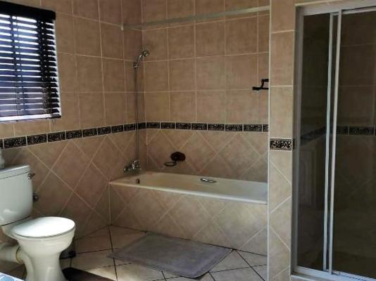 Klyne Jiweel Guesthouse - 217333
