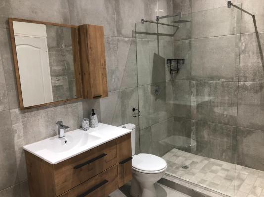 Room image 4