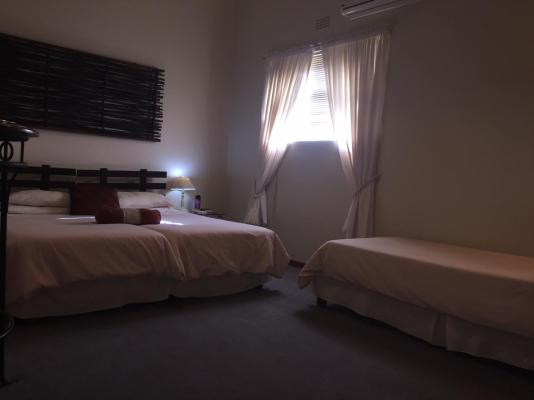 Room image 5