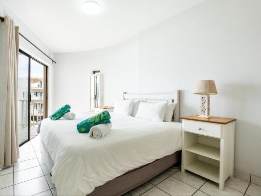 Room image 200