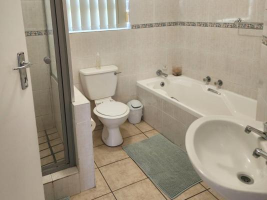 Room image 2
