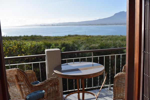 Artists Cottages Gordon's Bay - 220794