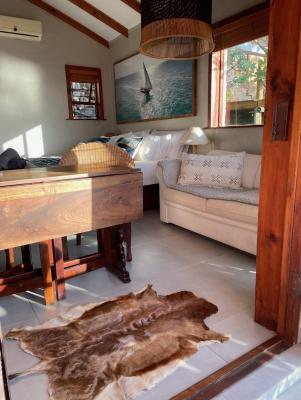 Artists Cottages Gordon's Bay - 220796