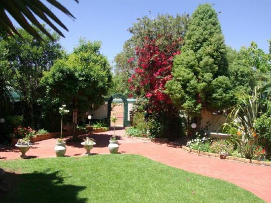 SleepEezy Cottages - 221364