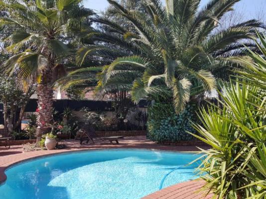 SleepEezy Cottages - 221375