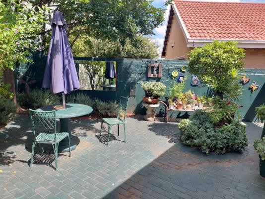 SleepEezy Cottages - 221378