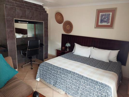 SleepEezy Cottages - 221394
