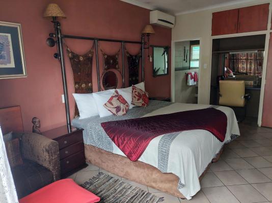 SleepEezy Cottages - 221399