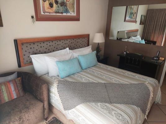 SleepEezy Cottages - 221403