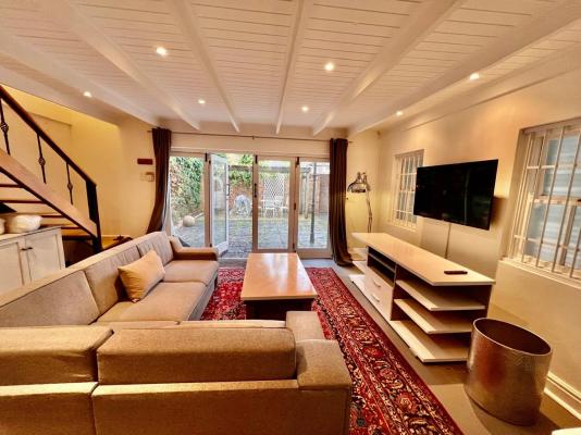 Pinotage Deluxe Apartment - 221585