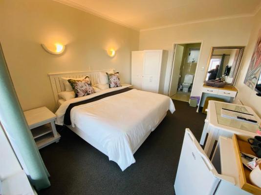 Room image 2
