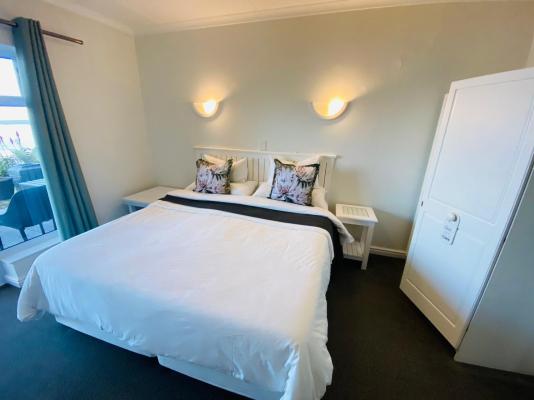 Room image 3