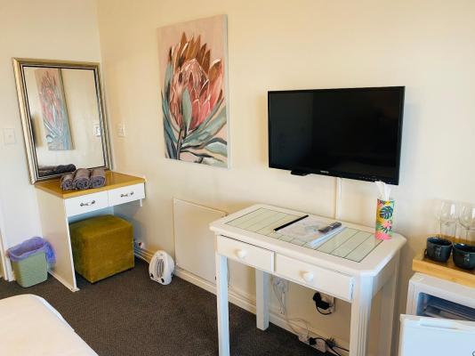Room image 5