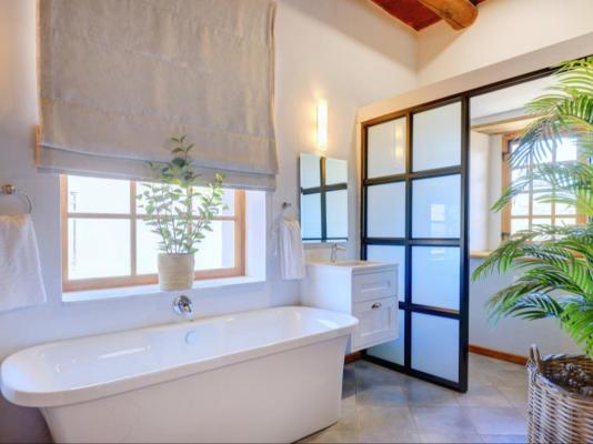 Almond Valley Manor & Cottages - 225237