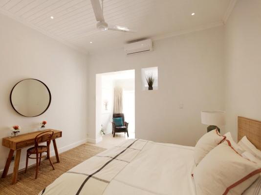 Room image 3