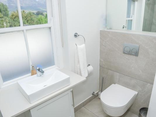 Room image 2