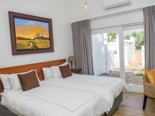 Room image 4