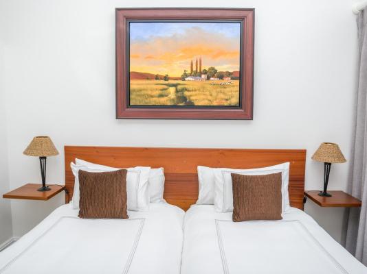 Room image 7