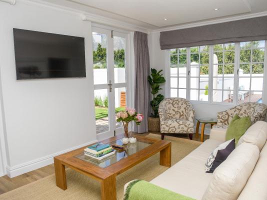 Room image 10