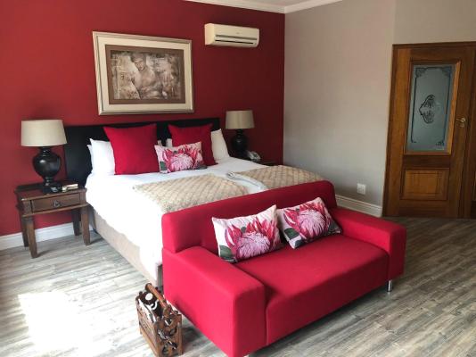 Room image 4