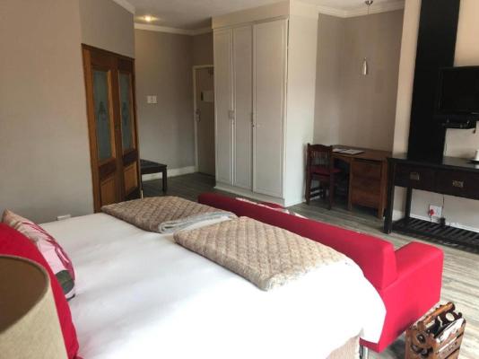 Room image 6