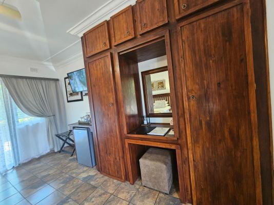 Room image 6