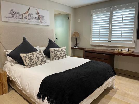 Room image 4