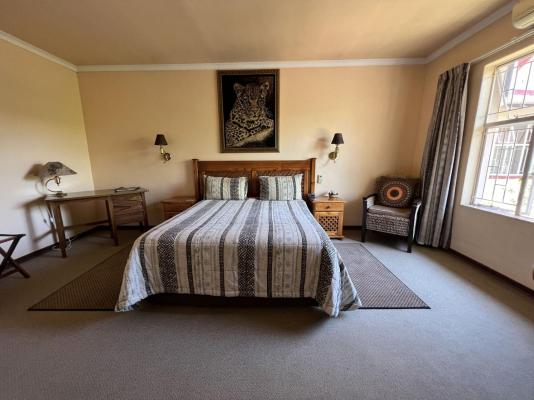 Room image 5