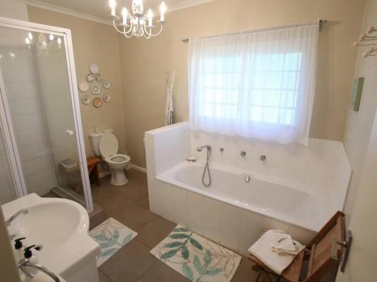 AppleBee Guest Cottages - 227922