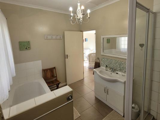 AppleBee Guest Cottages - 227934