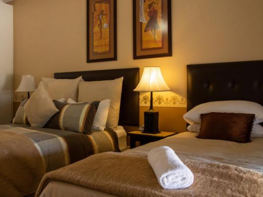 Calderwood Hall Guest House - 228137