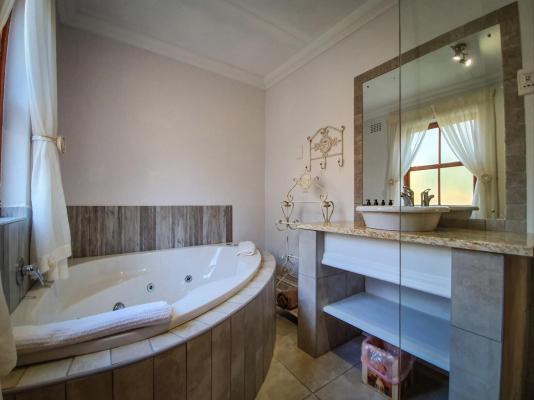 Berluda Farmhouse & Cottages - 228232