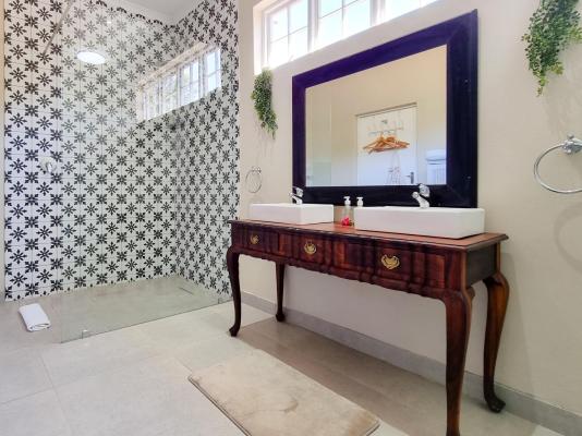 Berluda Farmhouse & Cottages - 228239