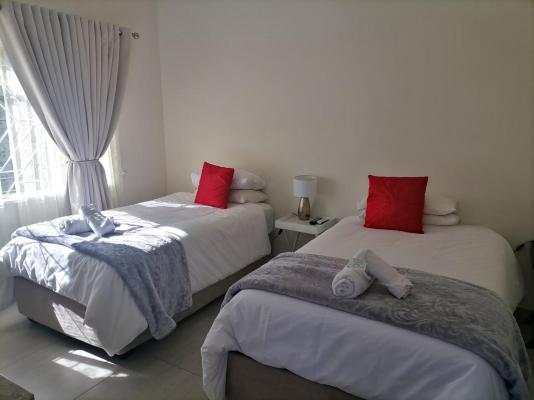 Room image 1