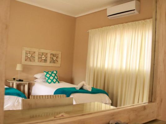 Room image 6