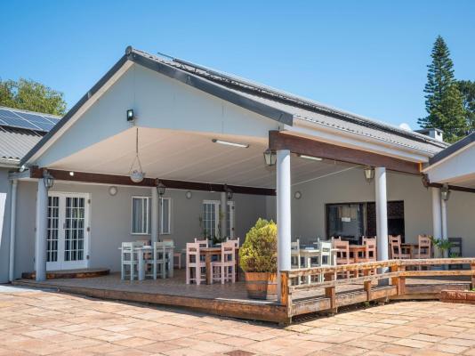 Pine Lodge Resort - George - 229802