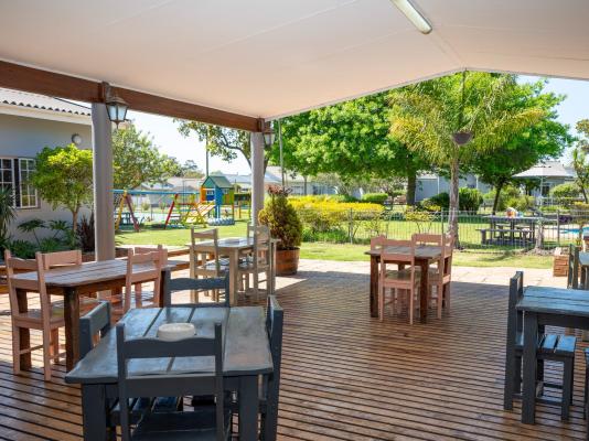 Pine Lodge Resort - George - 229809