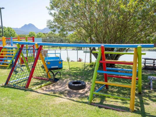 Pine Lodge Resort - George - 229811