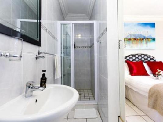 Holiday Guesthouse, Langebaan - 230426