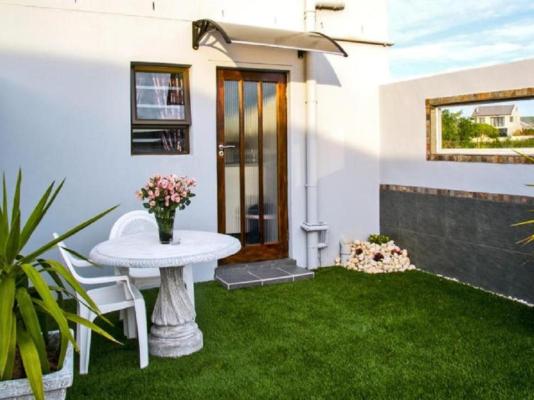 Holiday Guesthouse, Langebaan - 230440