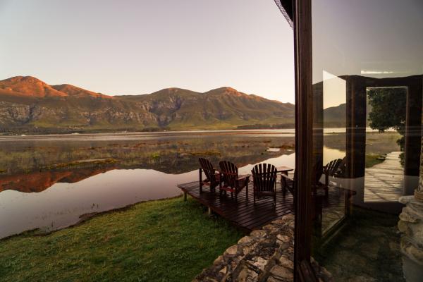 Mosaic Lagoon Lodge