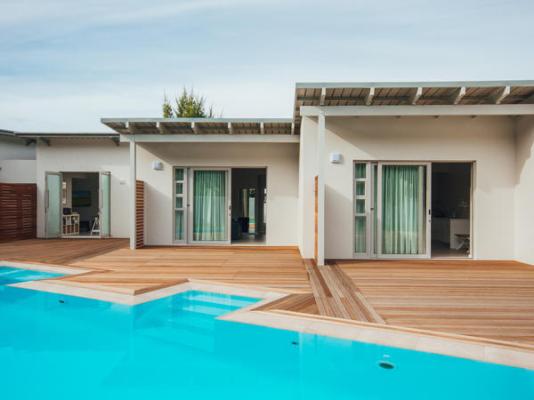 A Riverbed Guesthouse - 230806