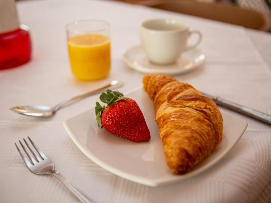 Le Ballon Rouge Guest House - 231565